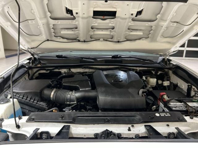 Used 2019 Toyota Tacoma TRD Sport w/ Technology Package AWD/4WD image 26