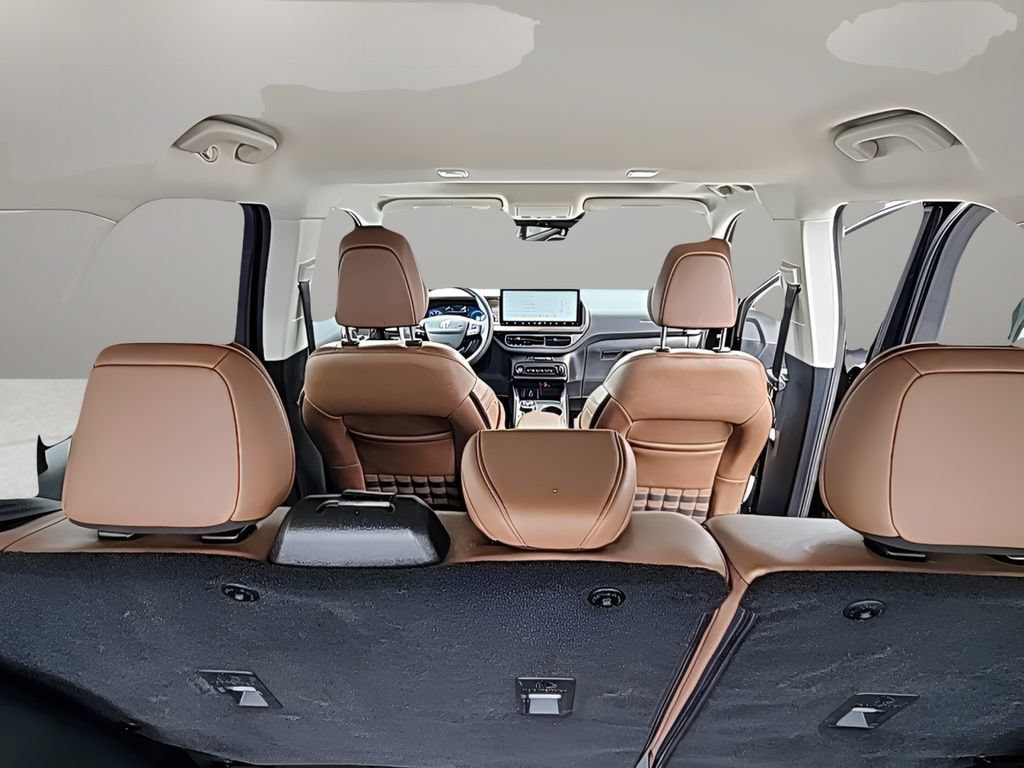 Certified 2025 Ford Bronco Sport Outer Banks w/ Outer Banks Tech Package+ AWD/4WD image 10
