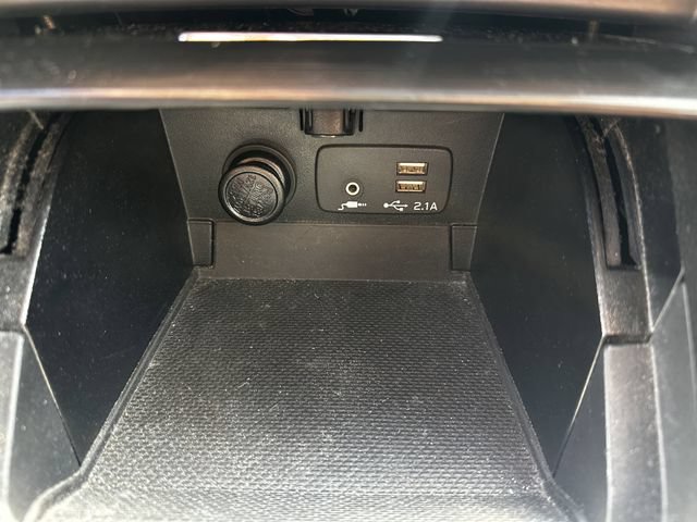 Used 2019 Subaru Outback 3.6R Touring AWD/4WD image 24