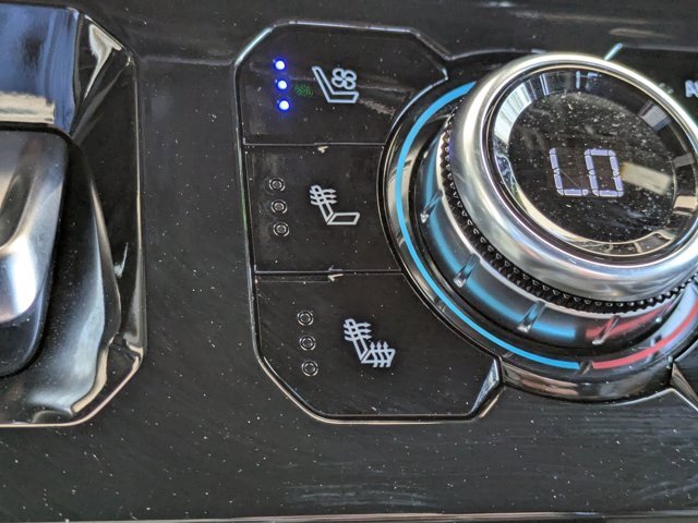 Used 2025 GMC Sierra 3500 AT4 image 29