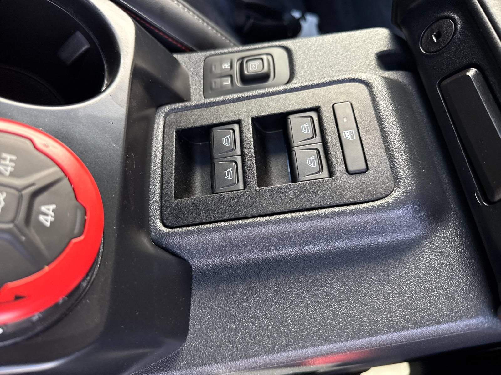 Certified 2025 Ford Bronco Raptor w/ Interior Carbon Fiber Pack AWD/4WD image 11