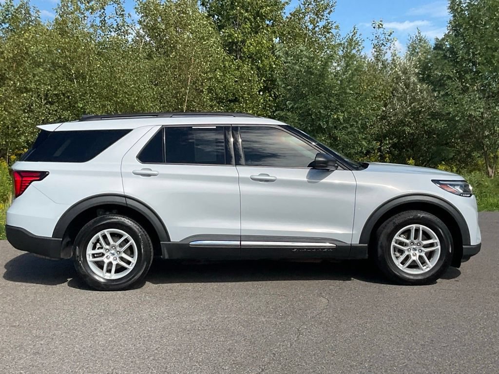Certified 2025 Ford Explorer Active AWD/4WD image 26