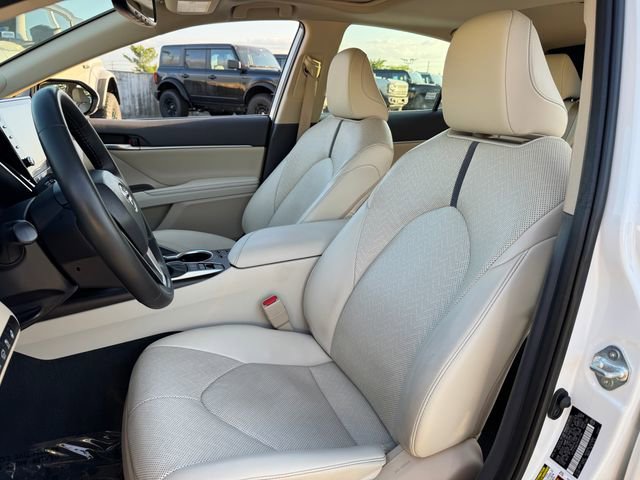 Used 2023 Toyota Camry XLE w/ Navigation Package FWD image 13