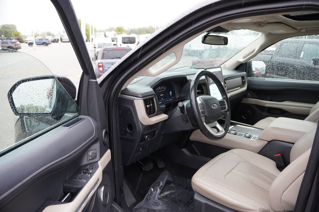 Certified 2024 Ford Expedition Max Limited AWD/4WD image 14