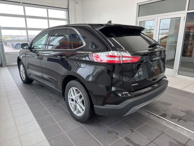 Certified 2024 Ford Edge SEL AWD/4WD image 3