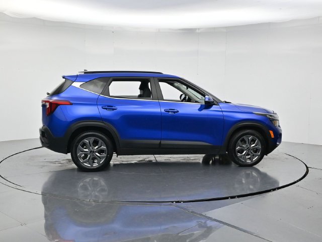 Used 2024 Kia Seltos S FWD image 2