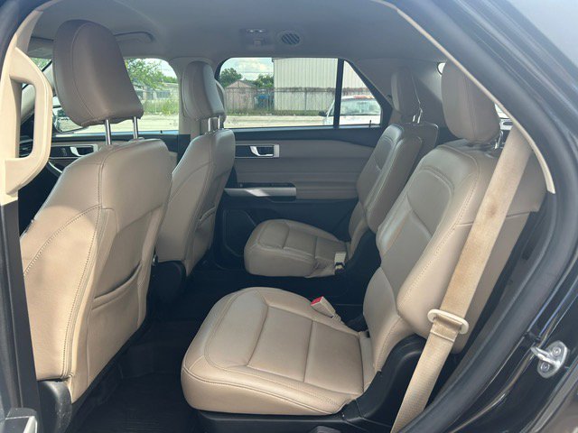 Certified 2021 Ford Explorer XLT w/ Equipment Group 202A RWD image 10