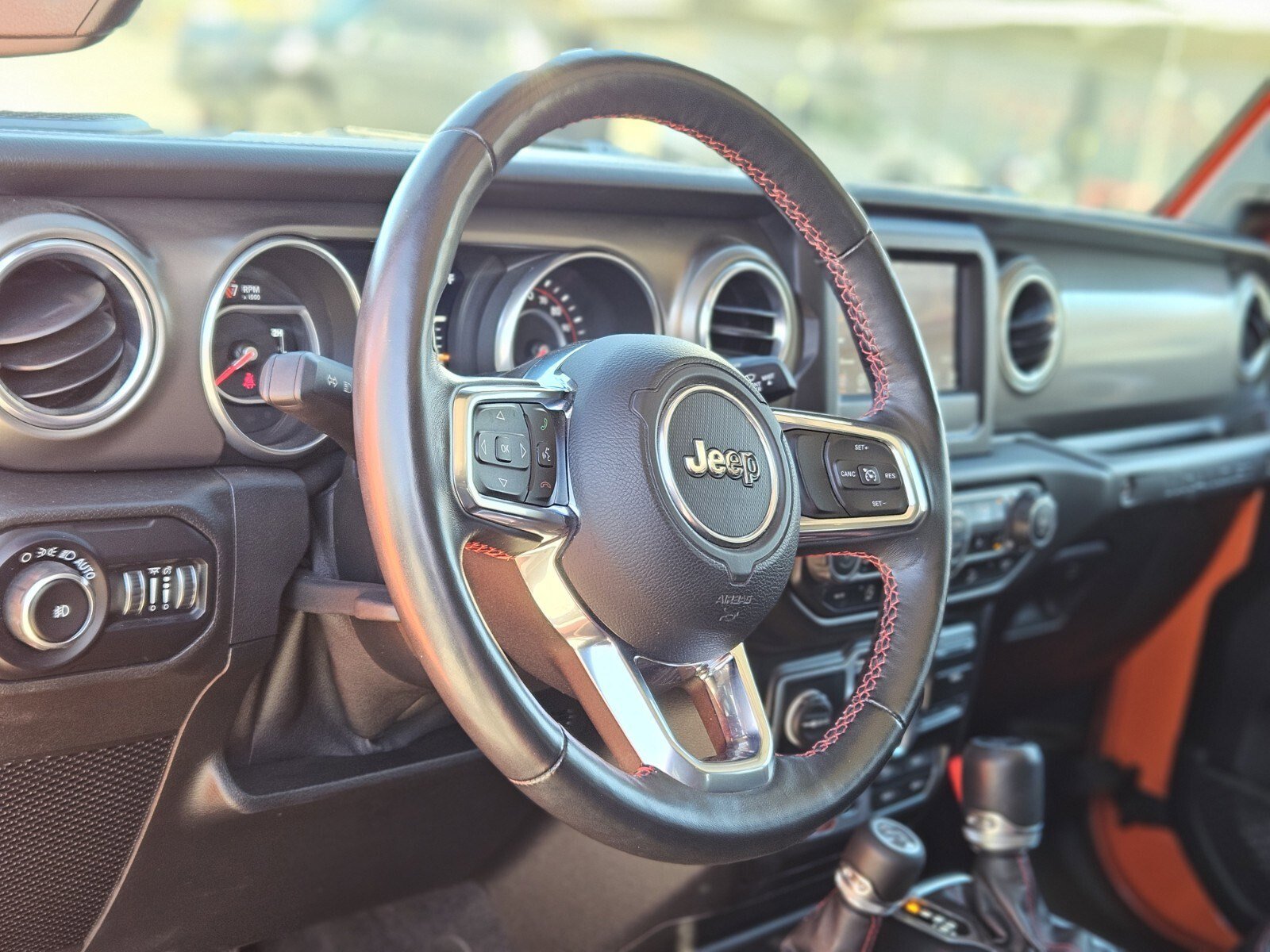 Used 2018 Jeep Wrangler Unlimited Rubicon image 18