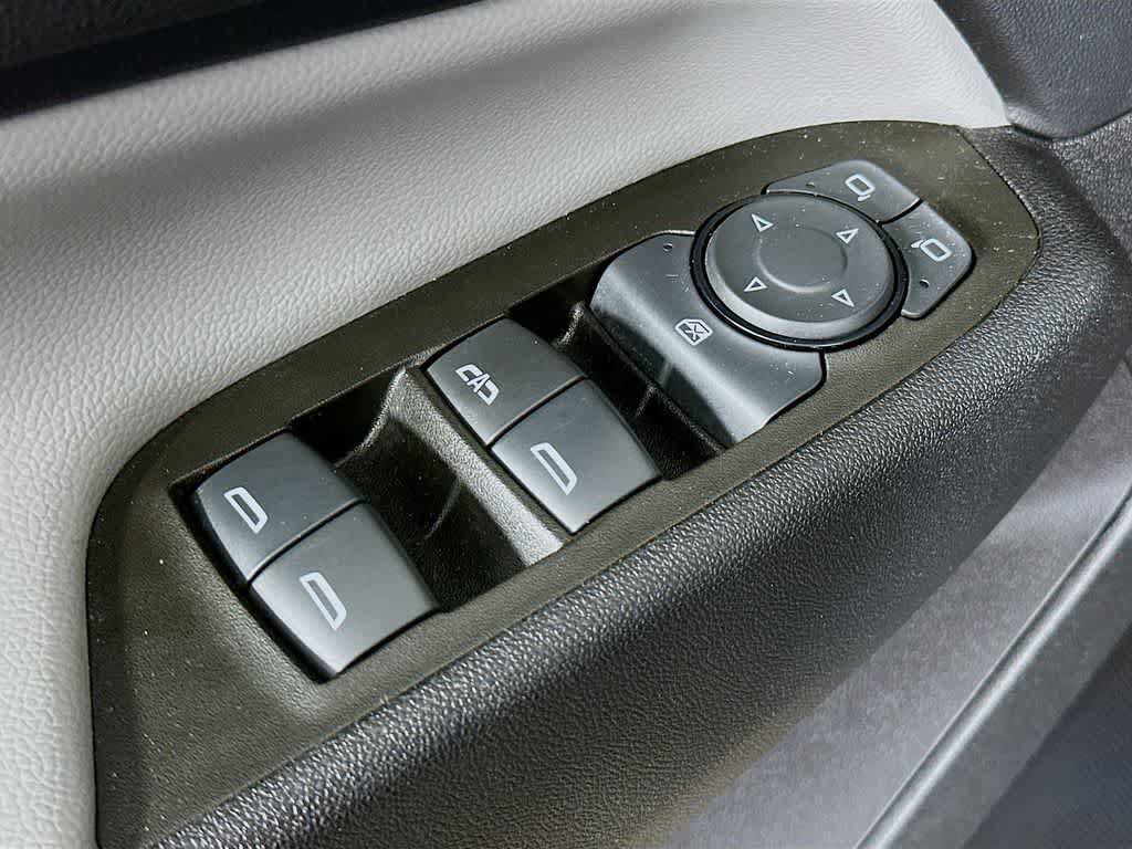 Used 2024 Chevrolet Equinox LS w/ Driver Confidence II Package FWD image 29