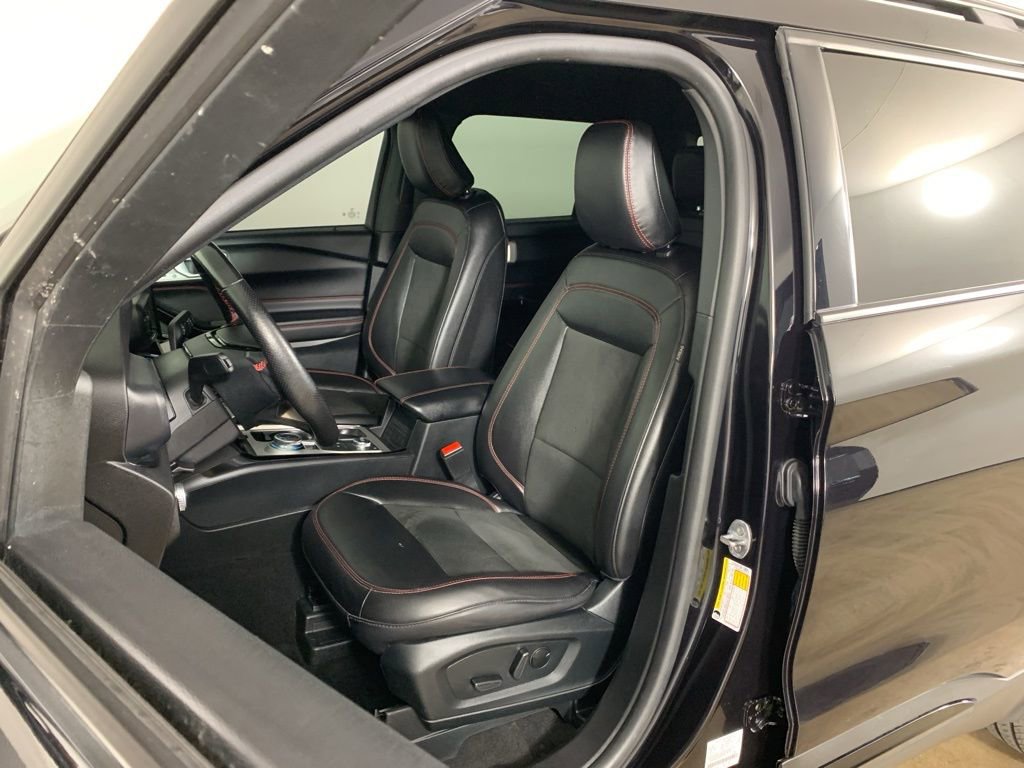 Certified 2023 Ford Explorer ST-Line AWD/4WD image 30
