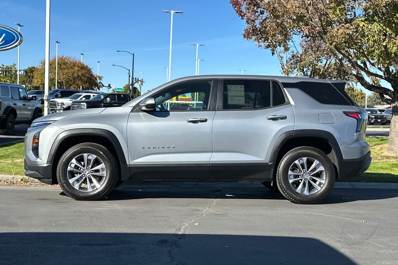 Used 2026 Chevrolet Equinox LT AWD/4WD image 5