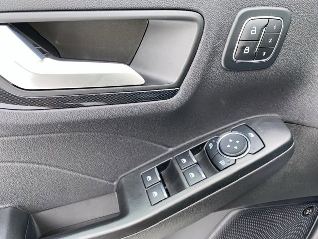 Certified 2023 Ford Escape ST-Line Select w/ Tech Pack #2 image 19