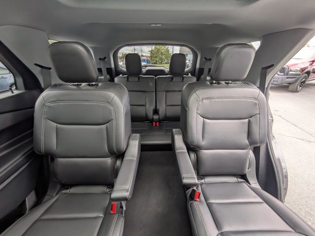Certified 2022 Ford Explorer XLT w/ Equipment Group 202A image 32