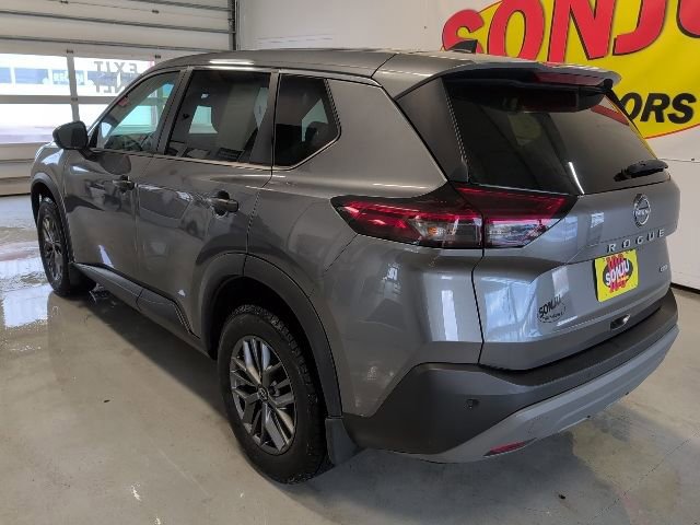 Used 2022 Nissan Rogue S image 3
