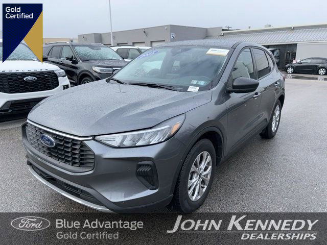 Certified 2025 Ford Escape Active w/ Cold Weather Package image 1