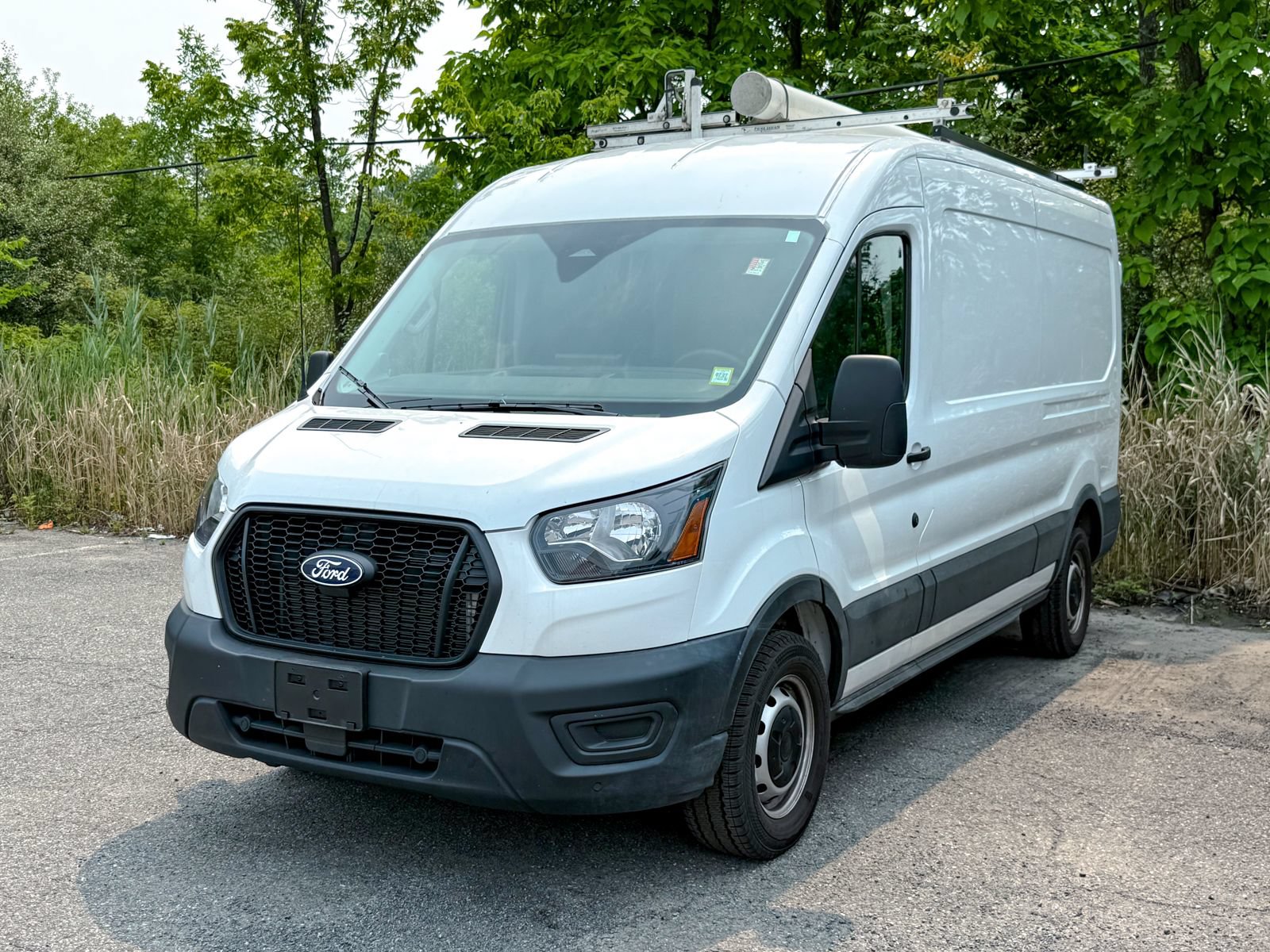 Certified 2026 Ford Transit 250 148 Medium Roof RWD image 3