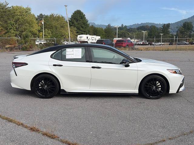 Used 2022 Toyota Camry XSE FWD image 2