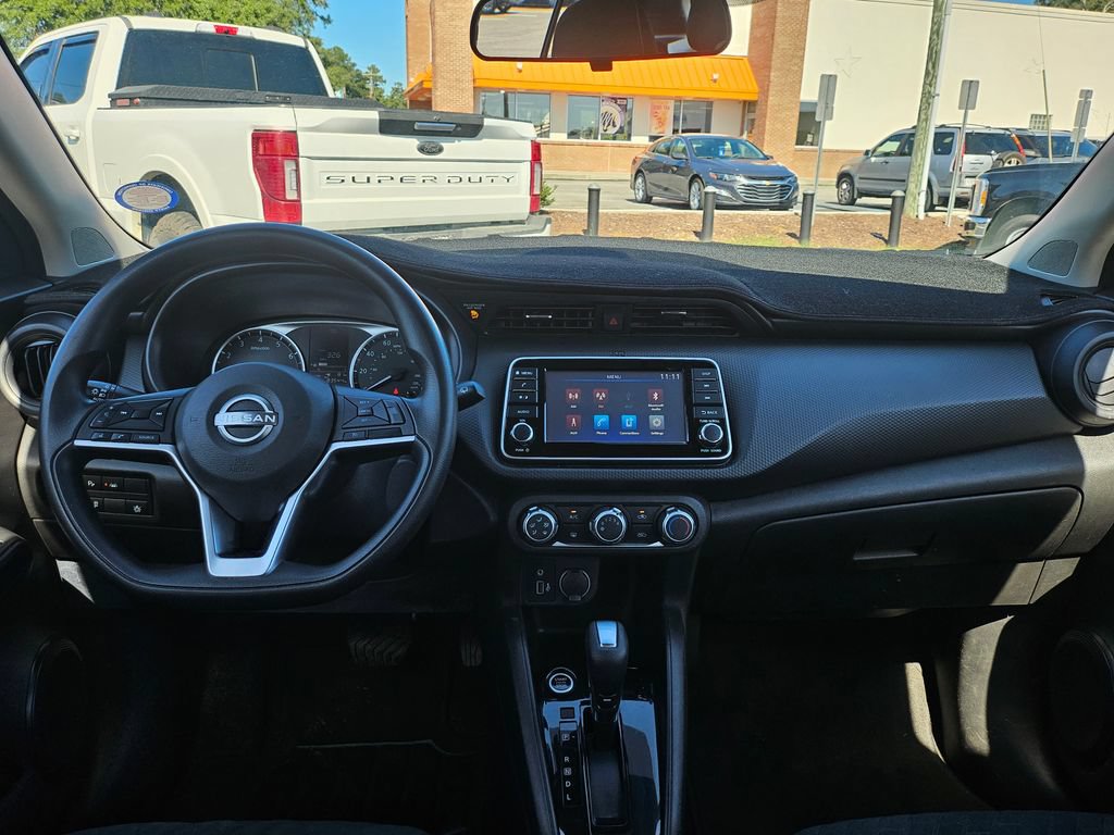 Used 2022 Nissan Kicks S FWD image 5