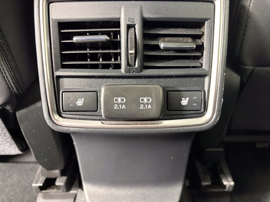 Used 2024 Subaru Forester Touring AWD/4WD image 30