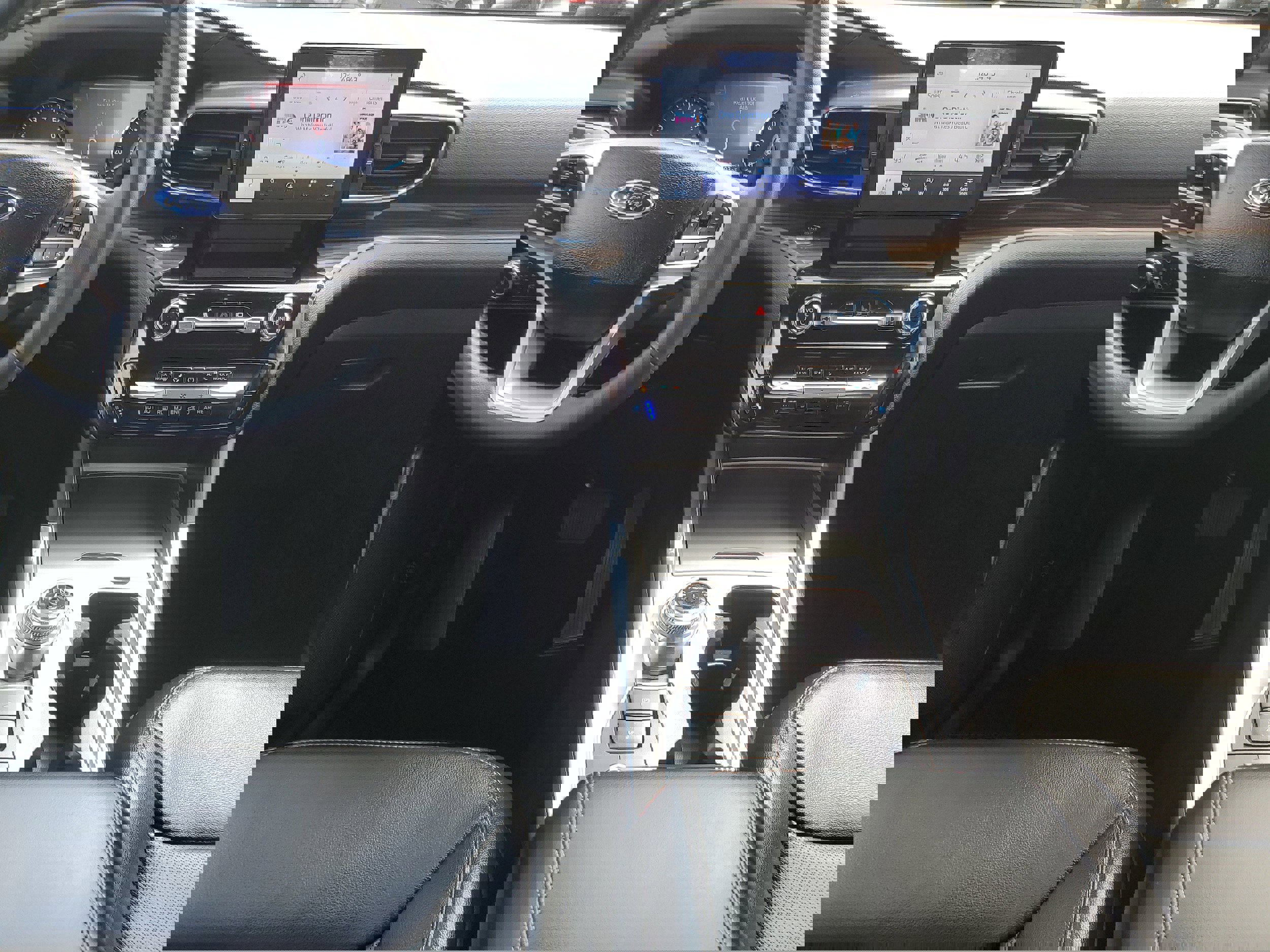 Certified 2022 Ford Explorer Limited w/ Hybrid Equipment Group 310A image 16