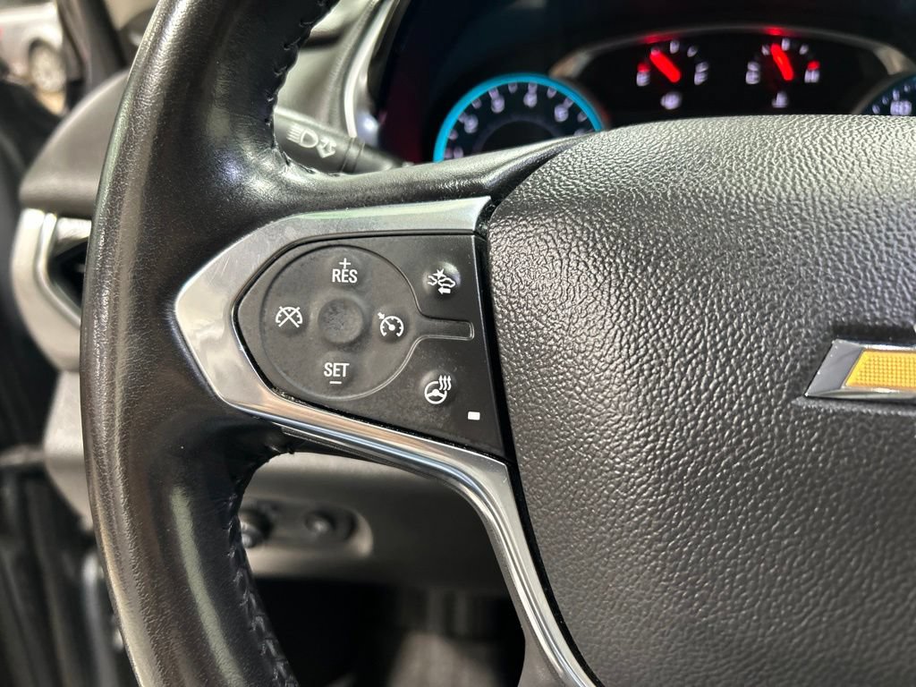 Used 2020 Chevrolet Traverse LT w/ Driver Confidence II Package AWD/4WD image 17