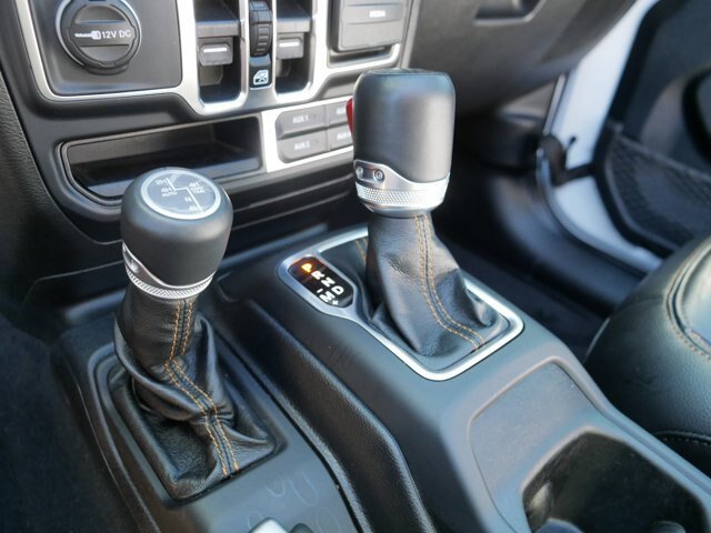 Used 2021 Jeep Wrangler Unlimited Sahara AWD/4WD image 29