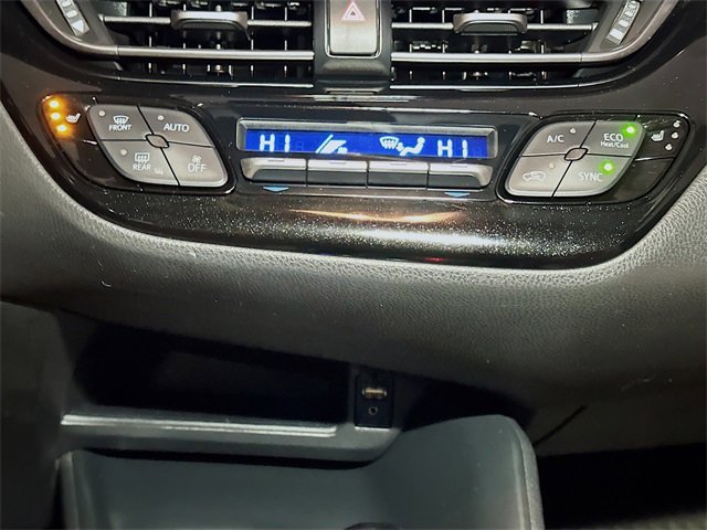 Used 2018 Toyota C-HR XLE image 30