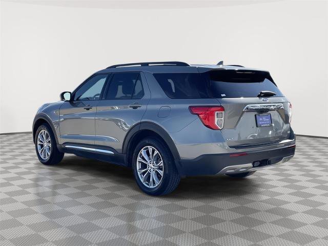 Certified 2020 Ford Explorer XLT w/ Equipment Group 202A image 3