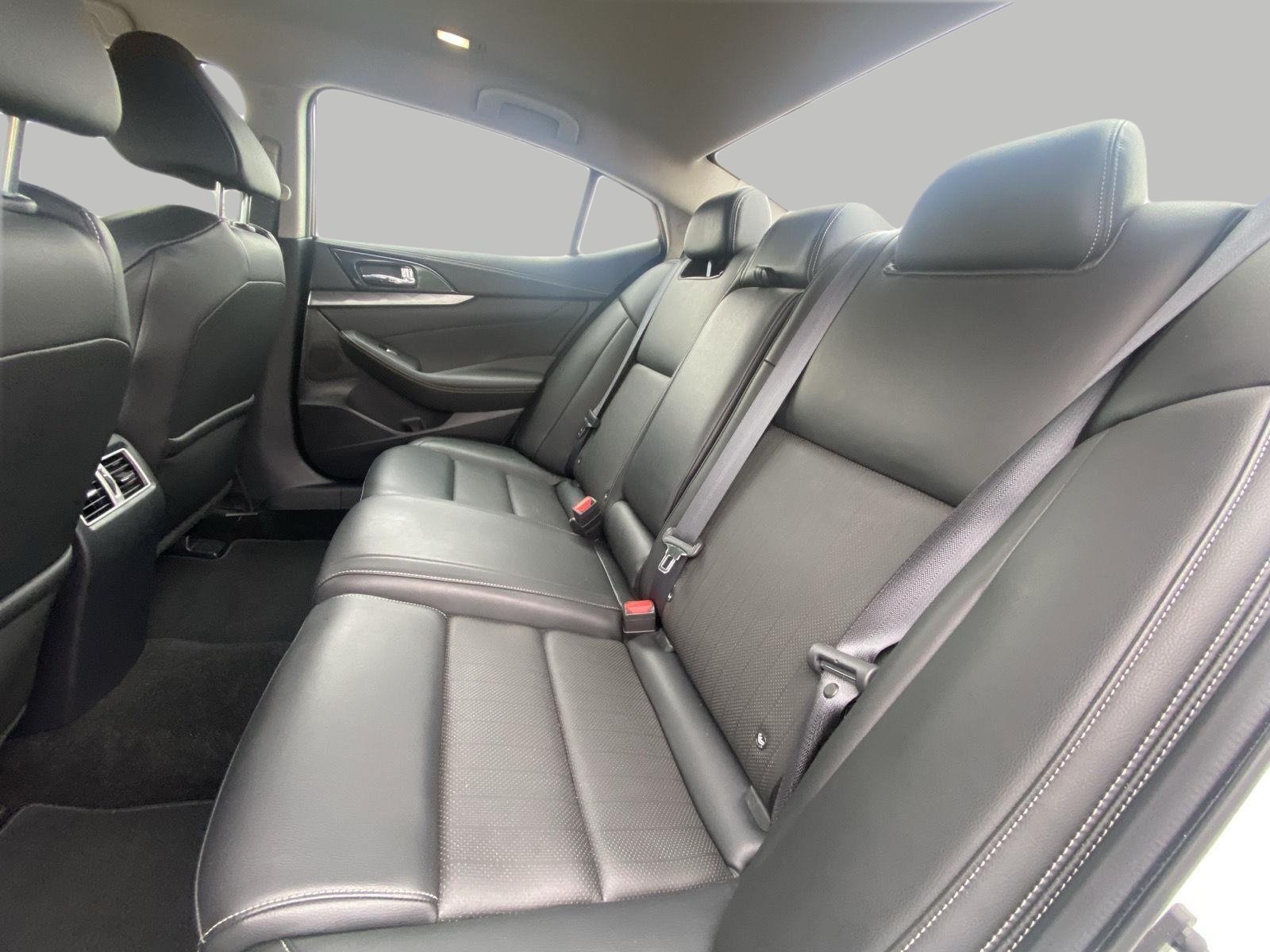 Used 2019 Nissan Maxima 3.5 SV w/ Floor Mat Group FWD image 14