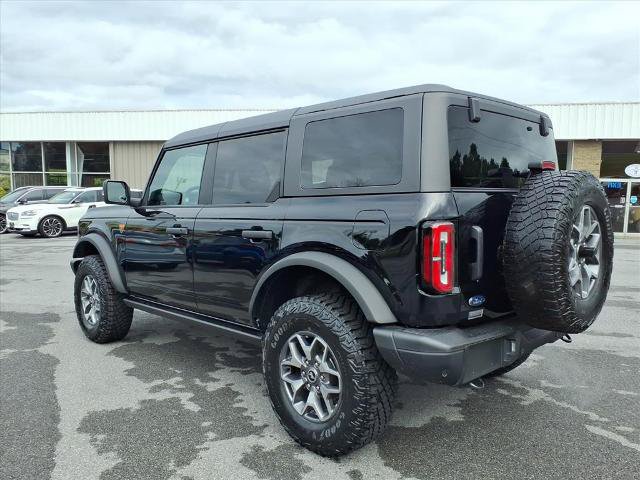 Certified 2025 Ford Bronco Badlands AWD/4WD image 3