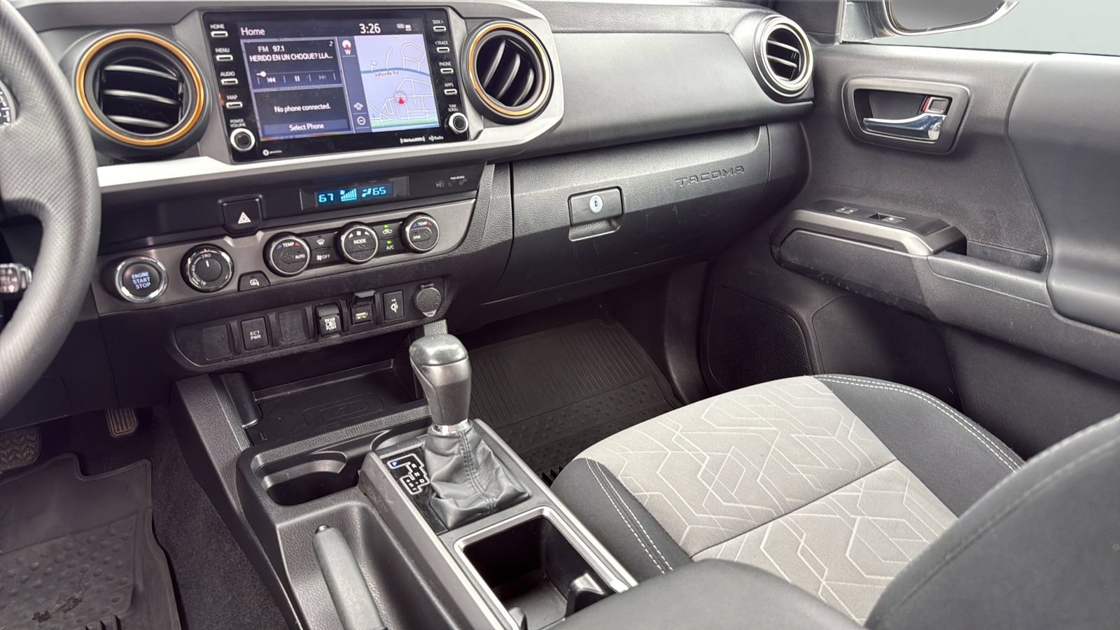 Used 2022 Toyota Tacoma TRD Sport AWD/4WD image 19