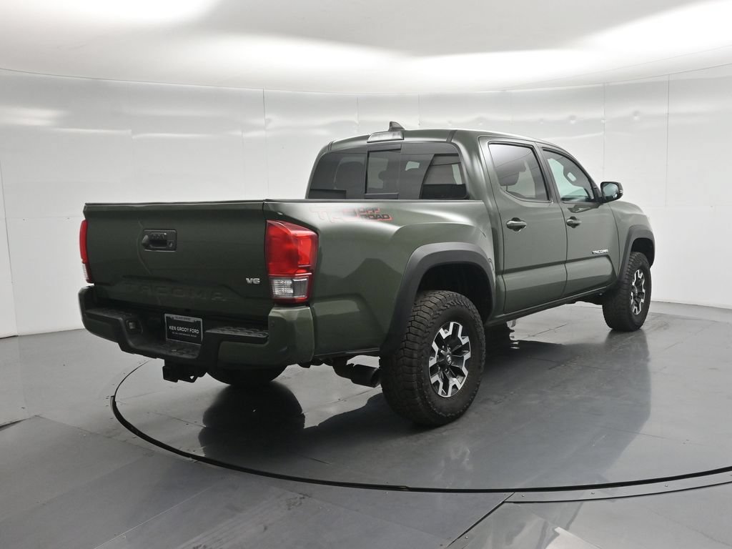 Used 2022 Toyota Tacoma TRD Off-Road w/ Technology Package RWD image 30