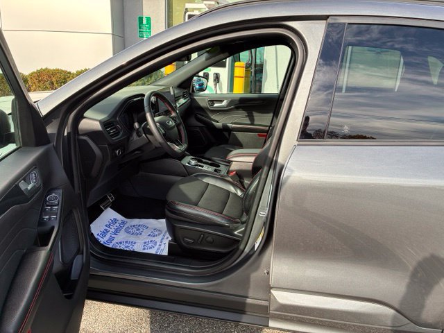 Certified 2023 Ford Escape ST-Line w/ Tech Pack #1 AWD/4WD image 23