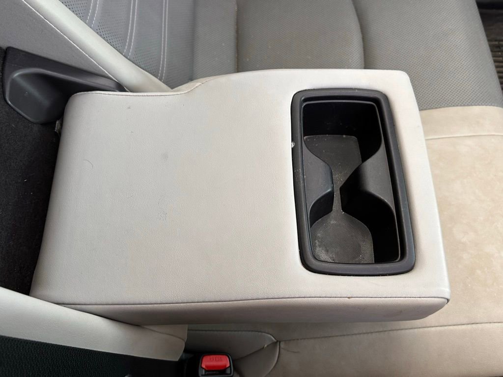 Used 2021 Toyota RAV4 Limited AWD/4WD image 19