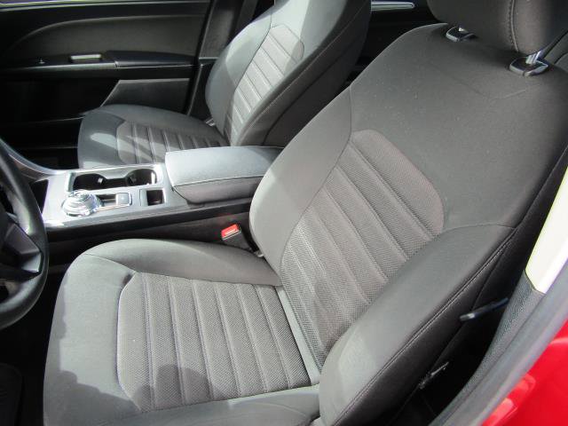 Certified 2020 Ford Fusion SE AWD/4WD image 18