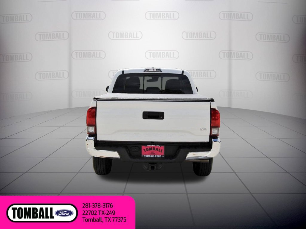 Used 2022 Toyota Tacoma SR5 RWD image 7