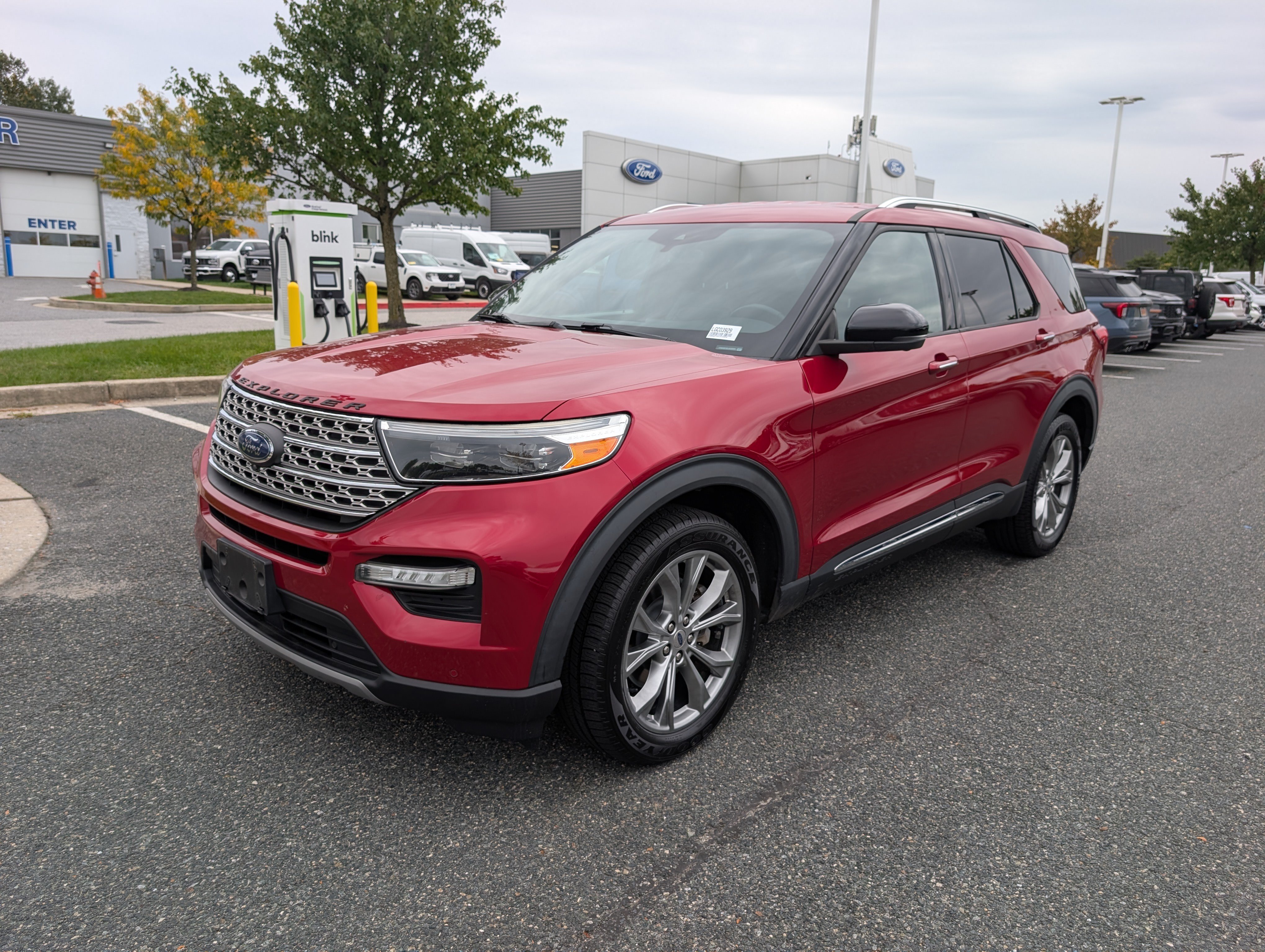 Certified 2020 Ford Explorer Limited AWD/4WD image 8
