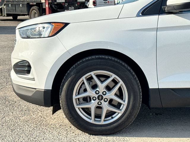Certified 2024 Ford Edge SEL AWD/4WD image 10