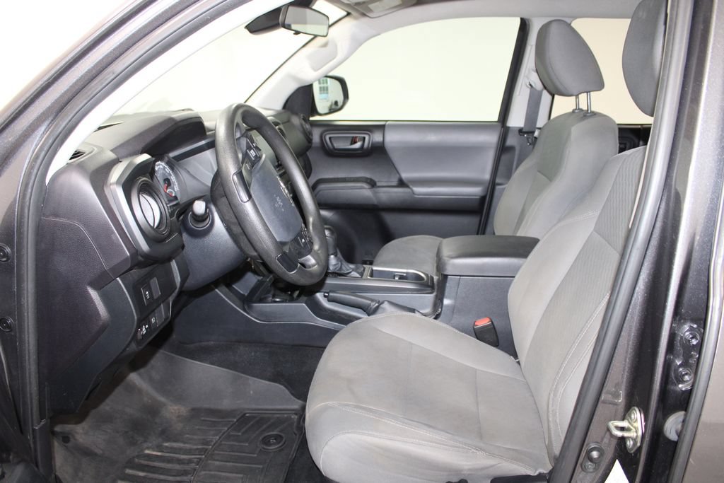 Used 2020 Toyota Tacoma SR w/ SR Convenience Package RWD image 24