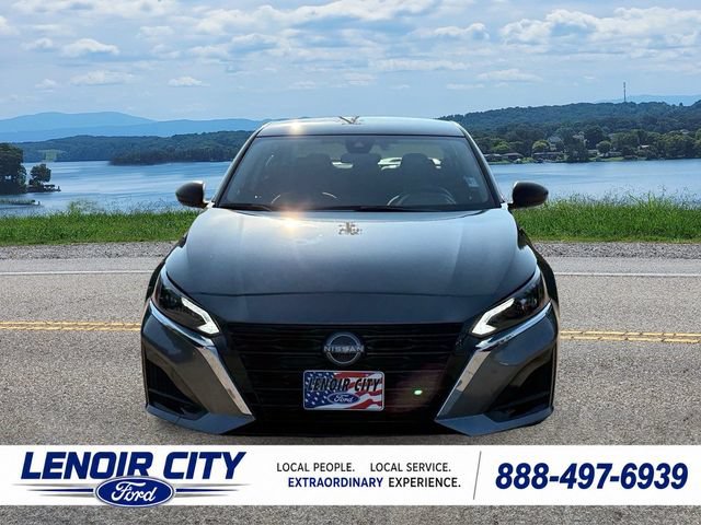 Used 2025 Nissan Altima 2.5 SV FWD image 8