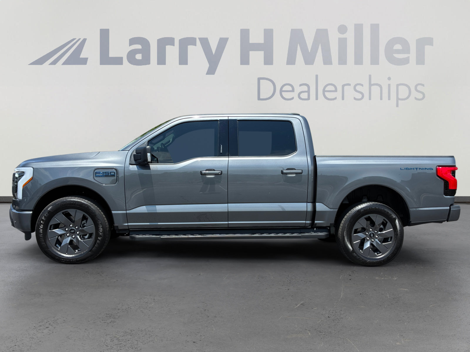 Certified 2024 Ford F150 Lightning Flash AWD/4WD image 2