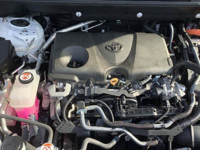 Used 2025 Toyota RAV4 XLE AWD/4WD image 28