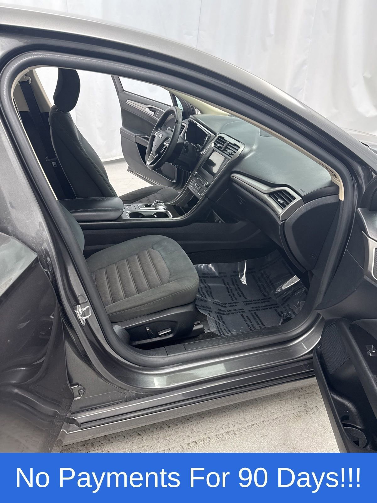 Certified 2017 Ford Fusion SE w/ Fusion SE Technology Package image 26