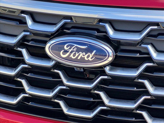 Certified 2026 Ford Explorer Platinum w/ LUX Leather Package AWD/4WD image 12