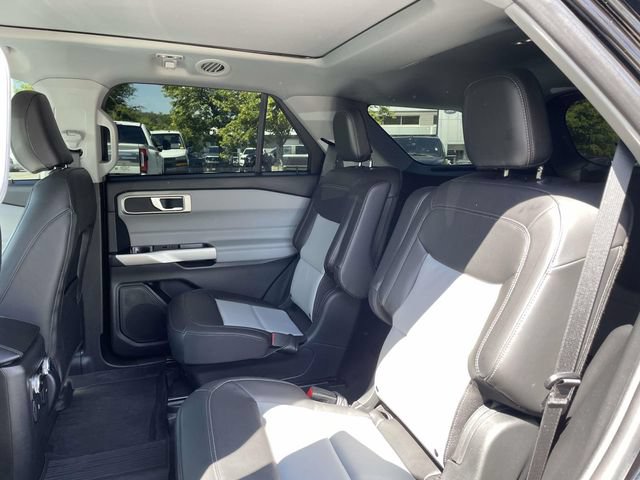 Certified 2023 Ford Explorer XLT w/ Equipment Group 202A AWD/4WD image 16
