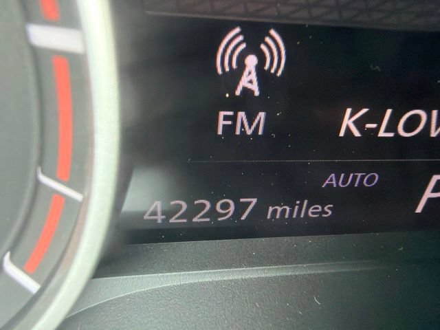 Used 2023 Nissan Rogue S AWD/4WD image 43