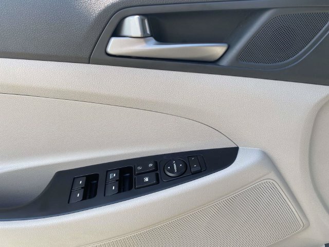 Used 2018 Hyundai Tucson SE FWD image 16