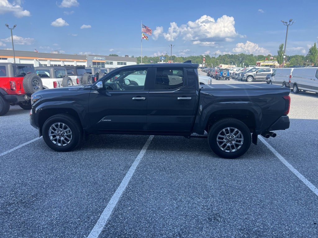 Used 2024 Toyota Tacoma Limited image 2