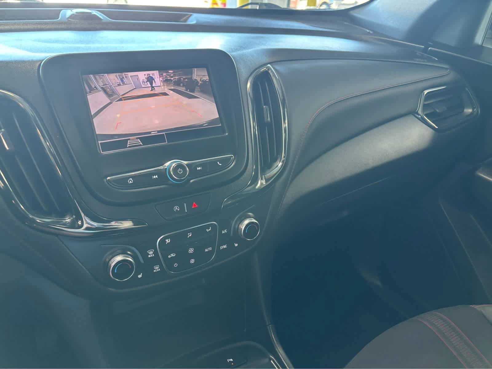 Used 2022 Chevrolet Equinox RS AWD/4WD image 23