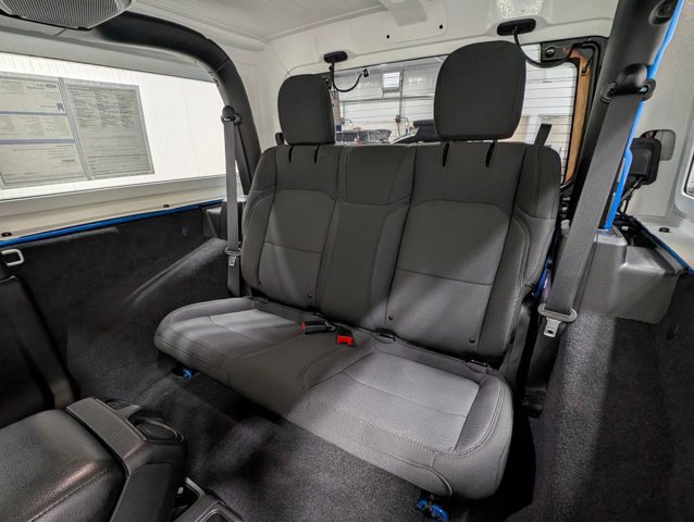 Used 2023 Jeep Wrangler Sport AWD/4WD image 18